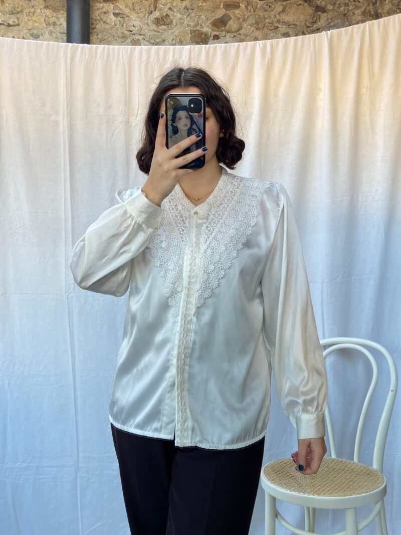 white shirt with lace details, vintage fashion