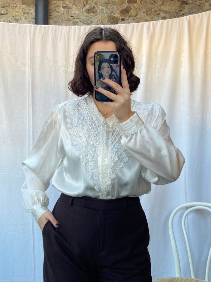 white shirt with lace details, vintage fashion