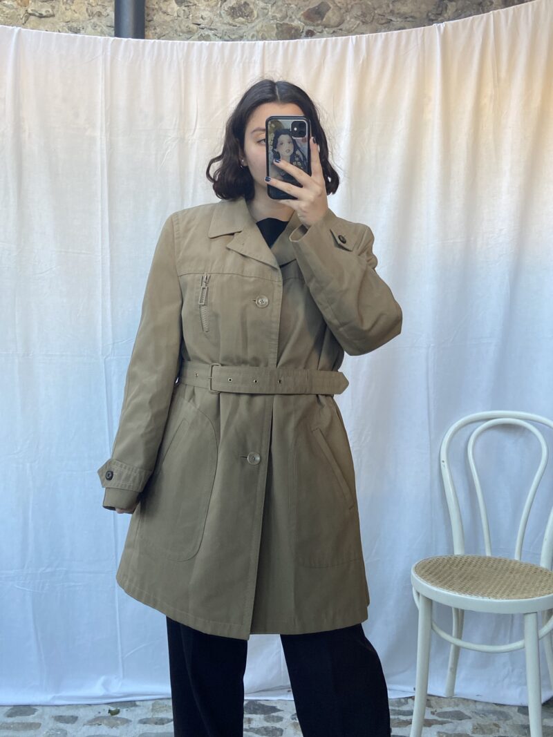 short beige trench coat, vintage fashion