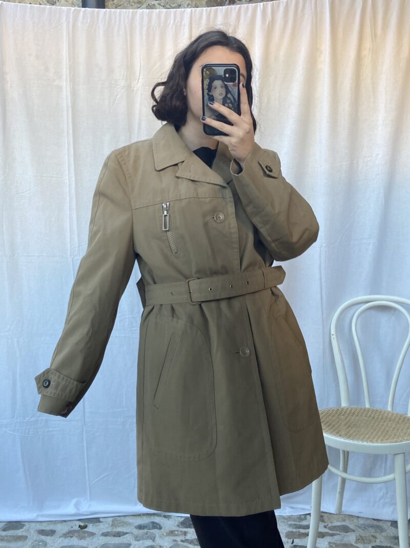 short beige trench coat, vintage fashion