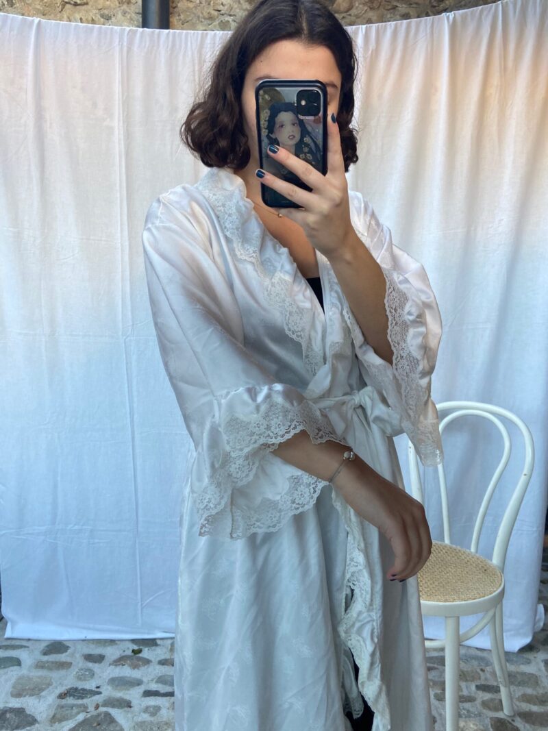 white nightgown, vintage fashion