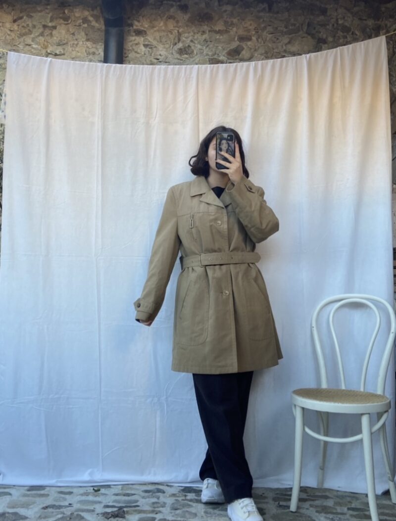 short beige trench coat, vintage fashion