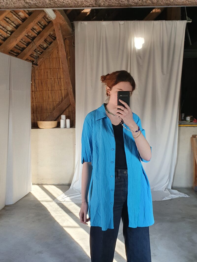 long wrinkled sky blue shirt, vintage fashion