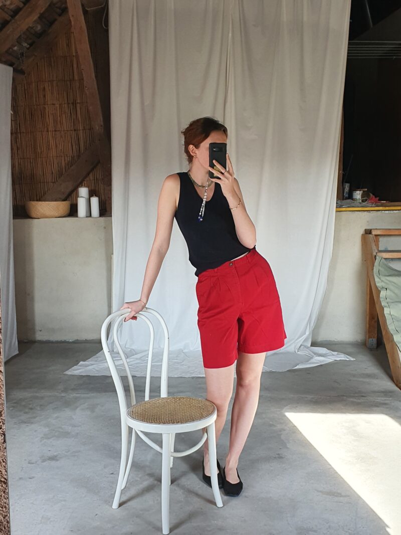 high waisted red bermuda shorts, vintage fashion